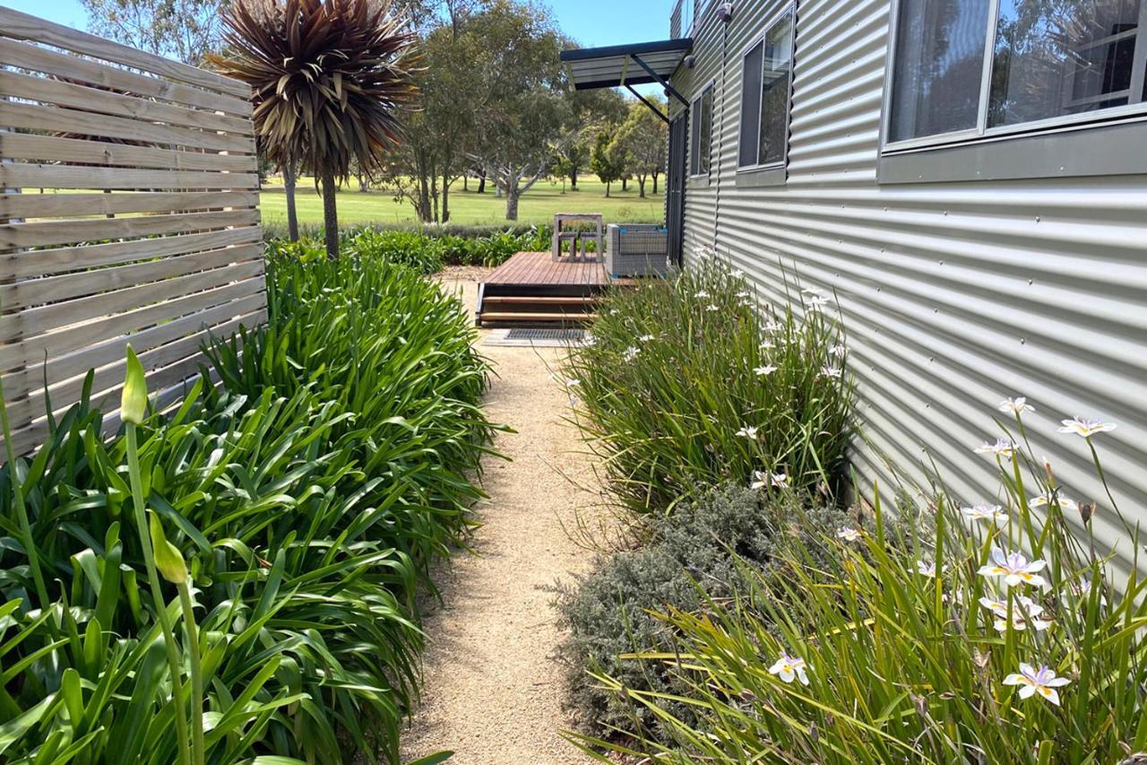 Fairways 2 Villa Coles Bay Exterior photo